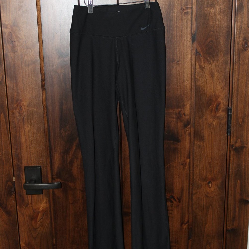 nike yoga pants
